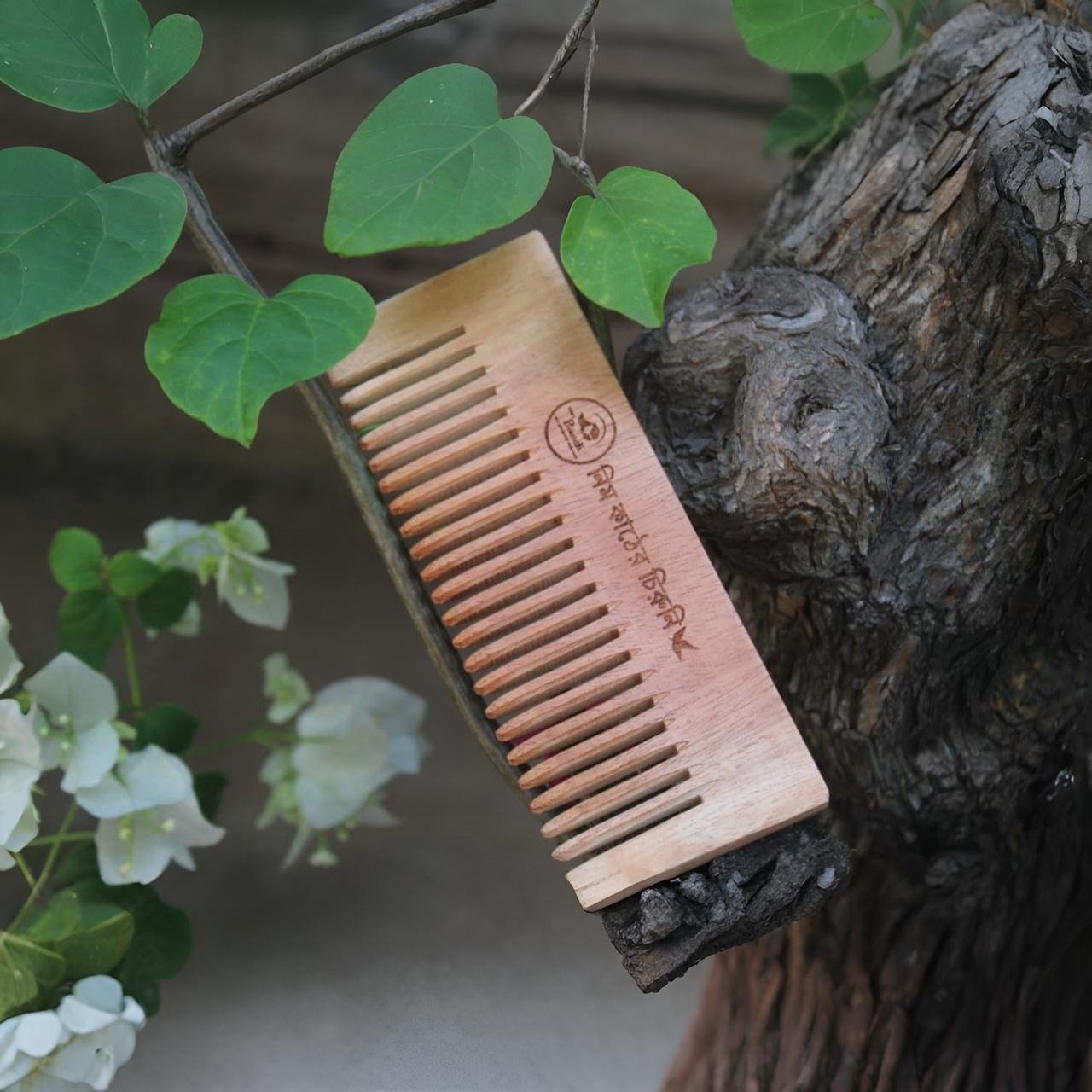 Neem Wood Shampoo Comb (Wide Tooth) - Image 2